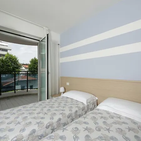 Skyresidence Lignano Sabbiadoro Exterior photo