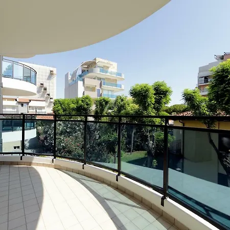 Skyresidence Lignano Sabbiadoro Exterior photo
